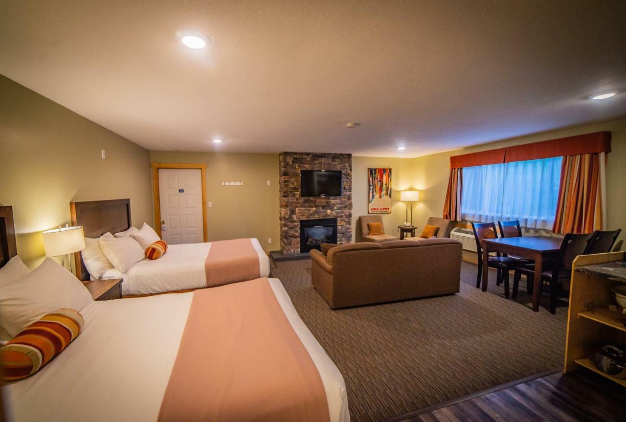נלסון Alpine Inn & Suites מראה חיצוני תמונה