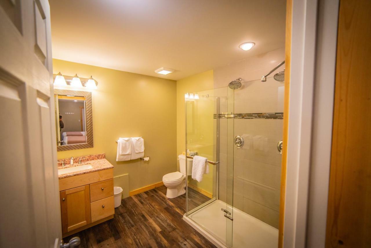 נלסון Alpine Inn & Suites מראה חיצוני תמונה