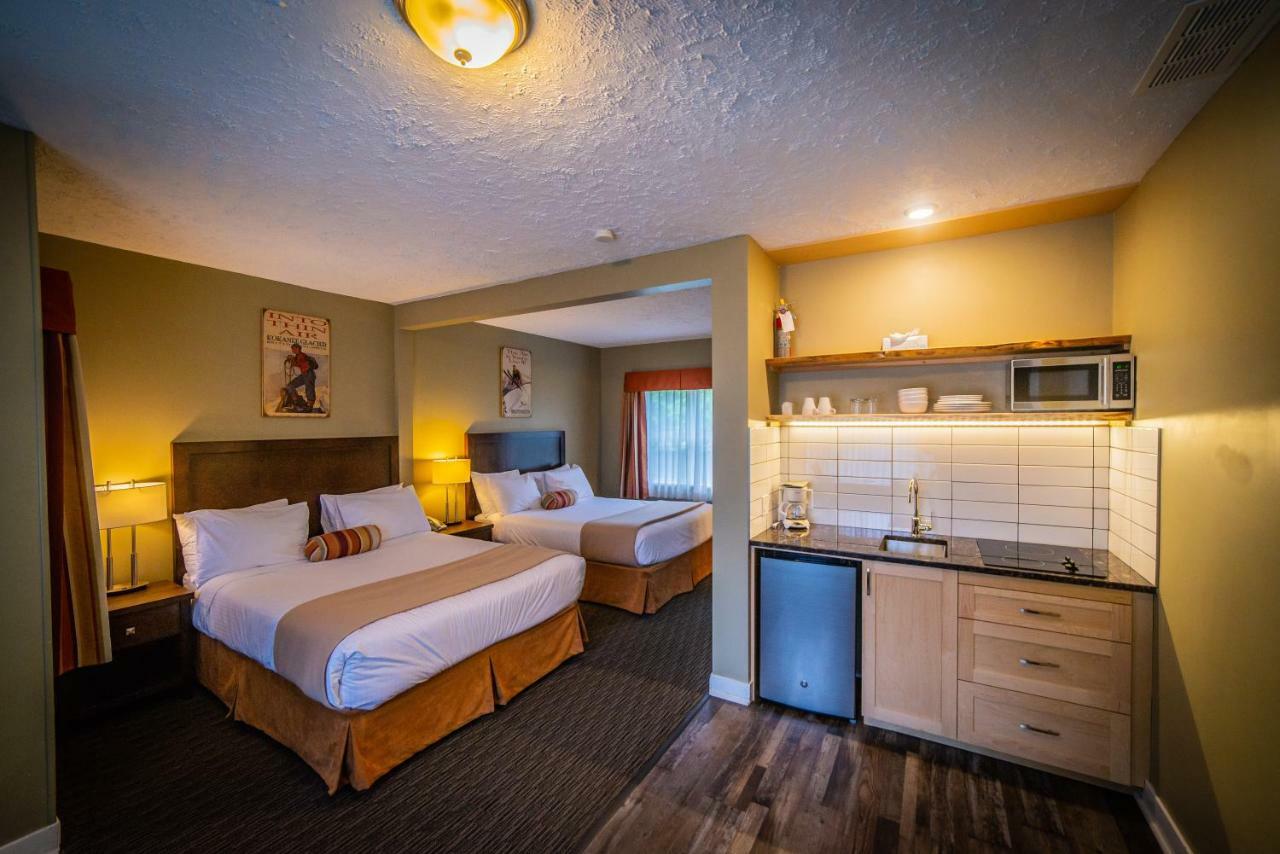 נלסון Alpine Inn & Suites מראה חיצוני תמונה