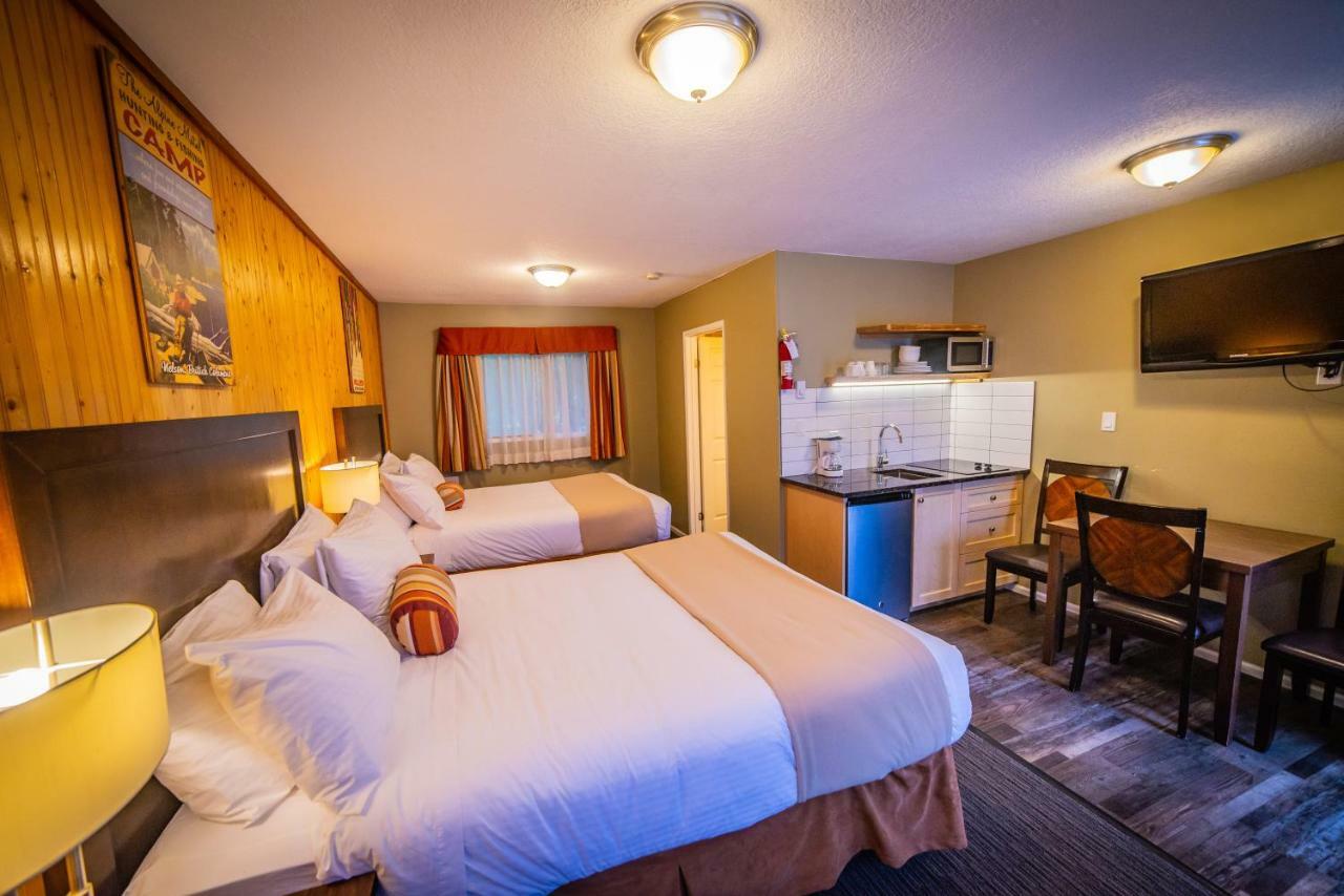 נלסון Alpine Inn & Suites מראה חיצוני תמונה